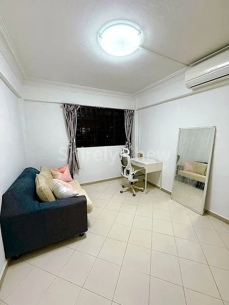 4 Room (4NG) HDB for Rent in  709 Hougang Avenue 2 - Image 6