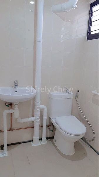 4 Room (4NG) HDB for Rent in  709 Hougang Avenue 2 - Image 2