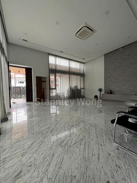 6 Bed Semi-Detached House (Landed) for Sale in  Serangoon Park - Image 1