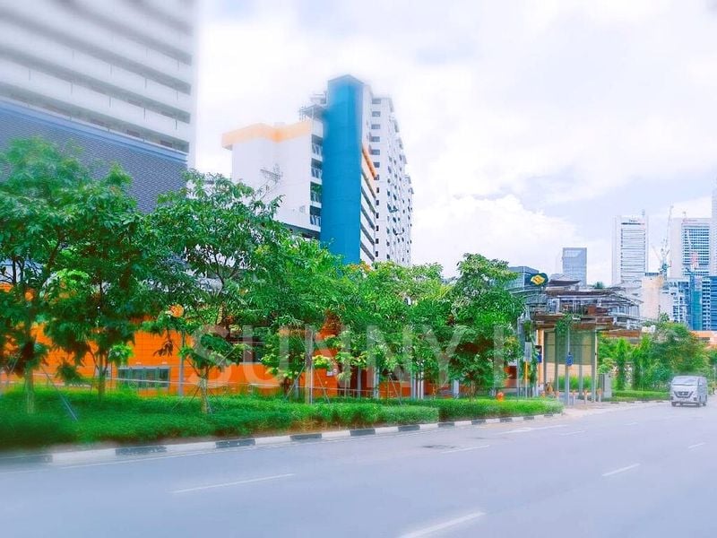 Food & Beverage for Rent: Prime Chinatown Restaurant Shop, Next to an MRT - Image 8