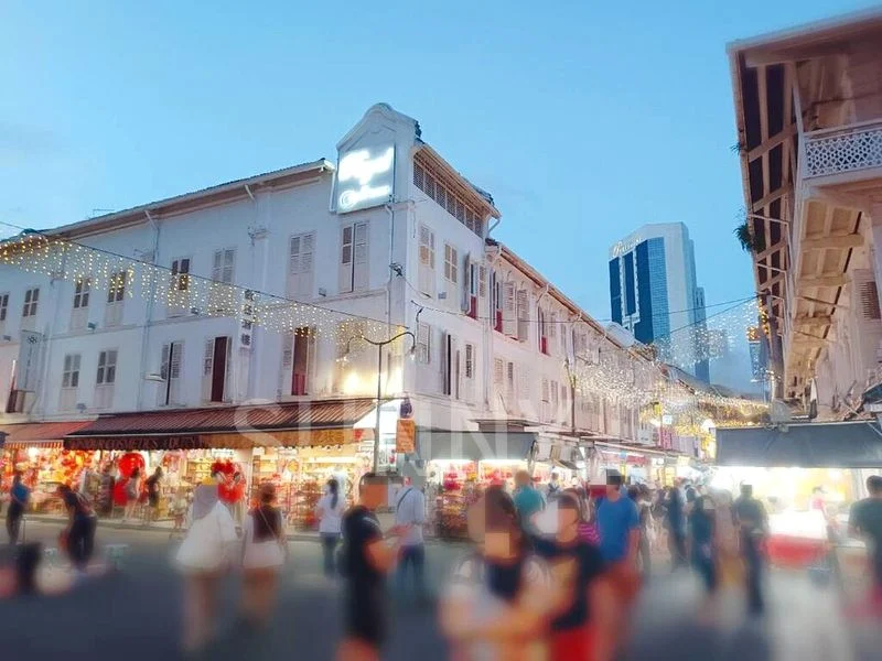 Food & Beverage for Rent: Prime Chinatown Restaurant Shop, Next to an MRT - Image 9