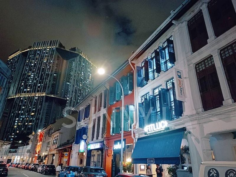 Food & Beverage for Rent: Prime Chinatown Restaurant Shop, Next to an MRT - Image 4