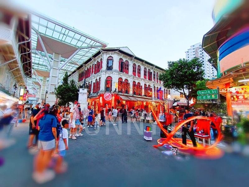 Food & Beverage for Rent: Prime Chinatown Restaurant Shop, Next to an MRT - Image 1