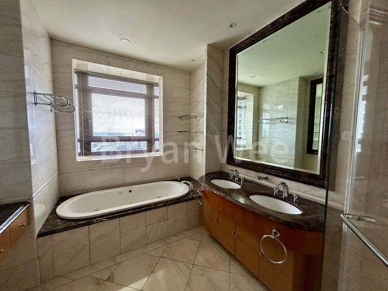 4 Bed Condo for Rent in  Ardmore Park - Image 8