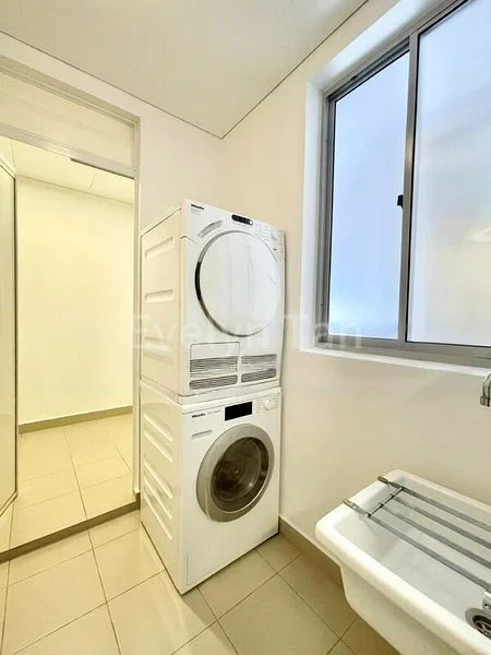 3 Bed Apartment (Condo) for Sale in  Saint Regis Residences Singapore - Image 4