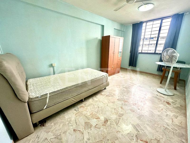 Common Room (HDB) for Rent in  417 Tampines Street 41 - Image 7