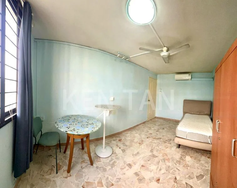 Common Room (HDB) for Rent in  417 Tampines Street 41 - Image 3