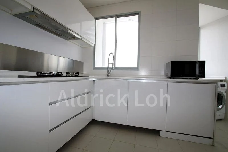 4 Bed Condo for Rent in Newton One - Image 1