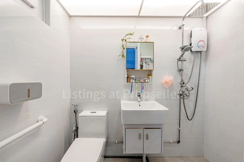 4 Room (4A) HDB for Sale in 436 Fajar Road - Image 10