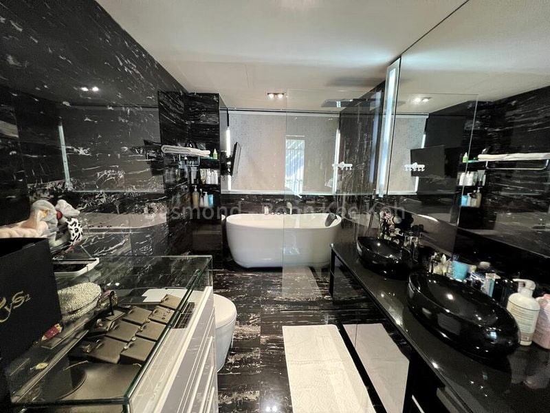 5 Bed Cluster House (Landed) for Sale in  Springhill - Image 11