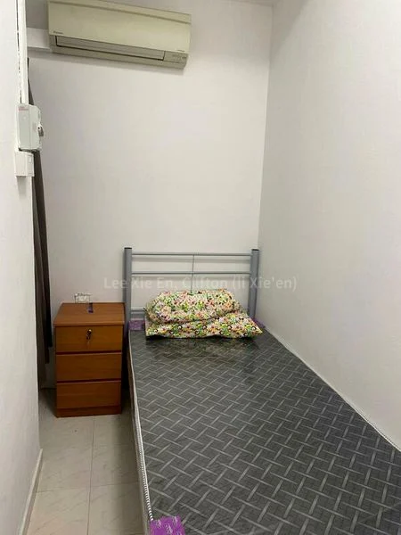 Common Room (Condo) for Rent in  Lorong 15 Geylang - Image 4