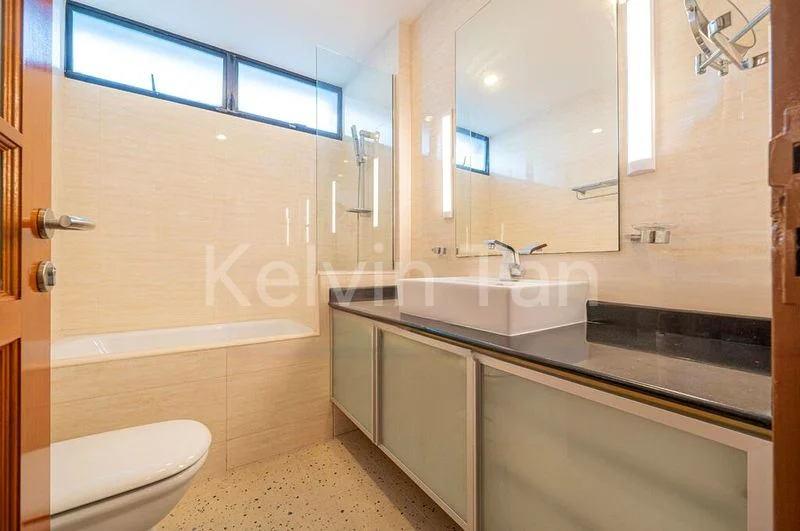 4 Bed Condo for Sale in  Mandarin Gardens - Image 12