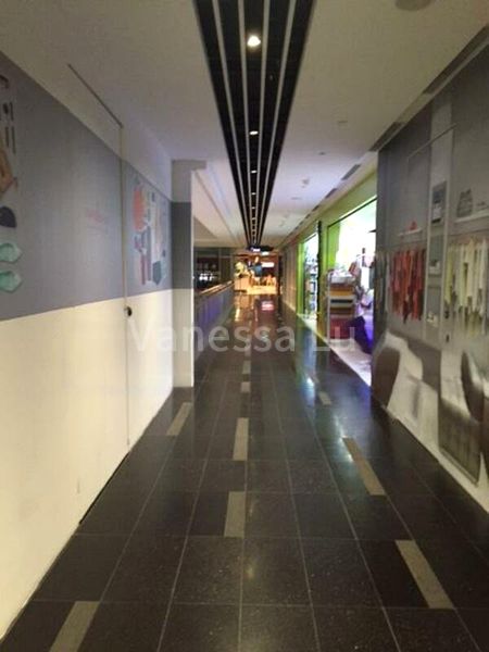 Mall Shop for Rent: One Raffles Place - Image 3