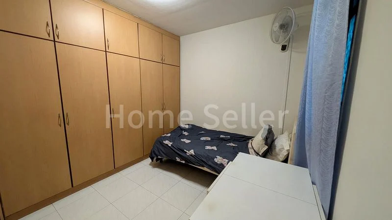 4 Room (4A) HDB for Sale in 360B Admiralty Drive - Image 3