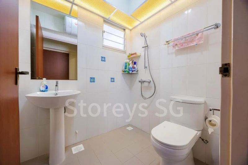 4 Room (4A) HDB for Sale in  811B Choa Chu Kang Avenue 7 - Image 1