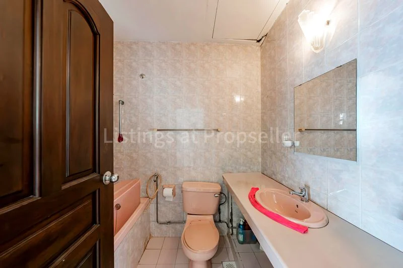 9 Bed Bungalow (Landed) for Sale in Sembawang Hills Estate - Image 14
