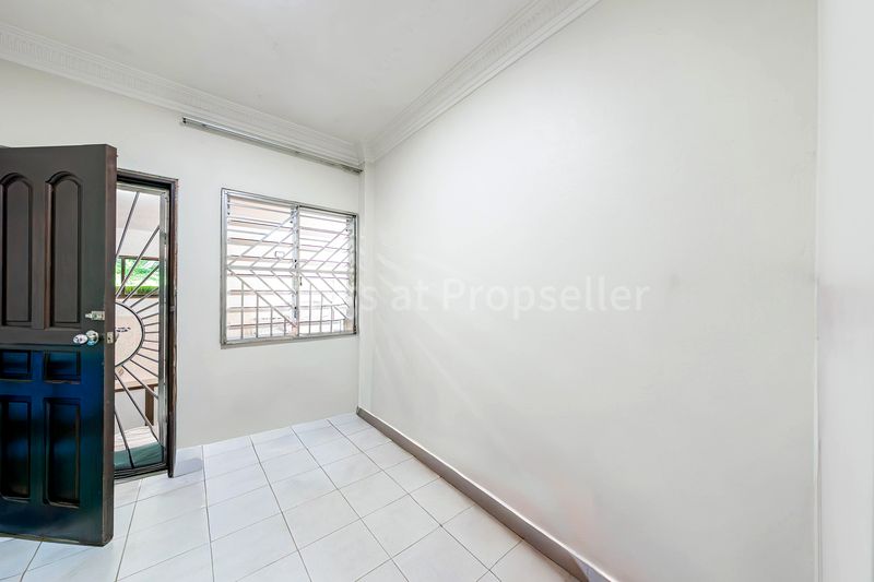 9 Bed Bungalow (Landed) for Sale in Sembawang Hills Estate - Image 13