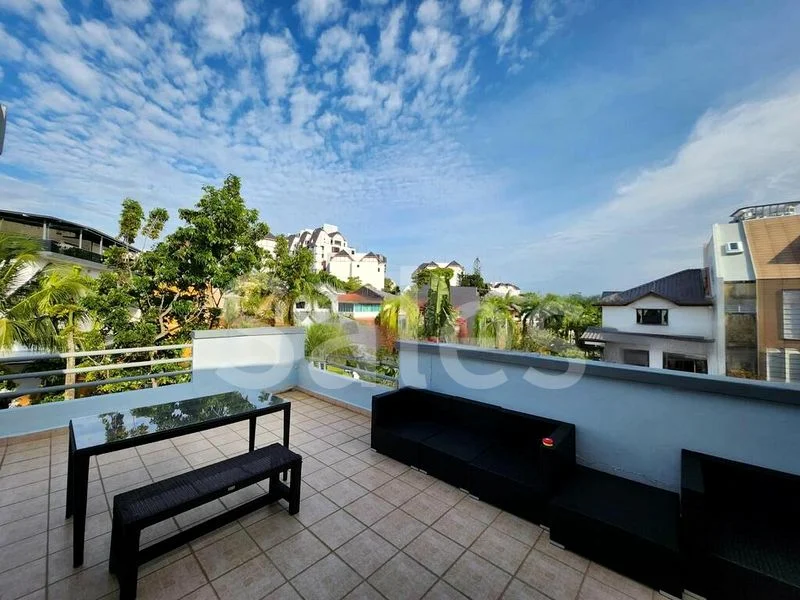 4 Bed Semi-Detached House (Landed) for Rent in  Lucky View - Image 2