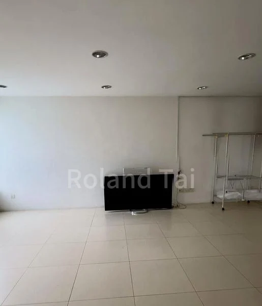 3 Bed Condo for Rent in  Chapel Lodge - Image 2