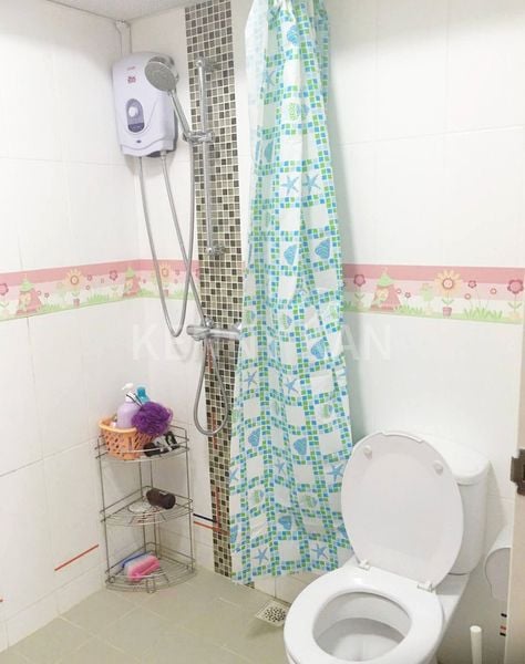 Common Room (HDB) for Rent in  523C Tampines Central 7 - Image 4