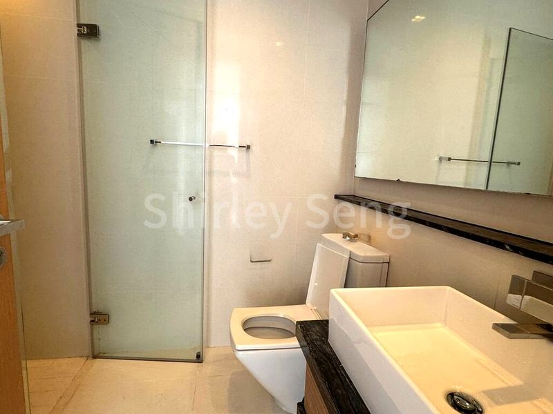 1 Bed Condo for Rent in  Marina Bay Link Mall - Image 2