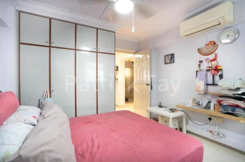 3 Room (3S) HDB for Sale in  437 Woodlands Street 41 - Image 4