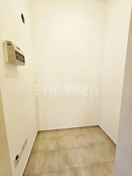 1 Bed Condo for Rent in The Cornwall - Image 5