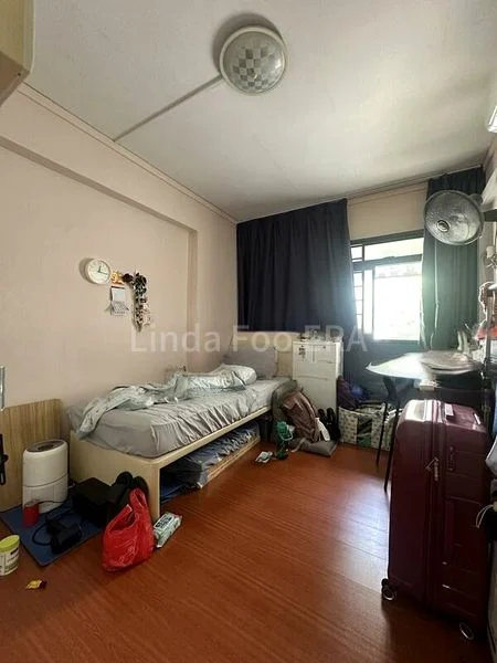 4 Room (4A) HDB for Rent in  172 Gangsa Road - Image 5