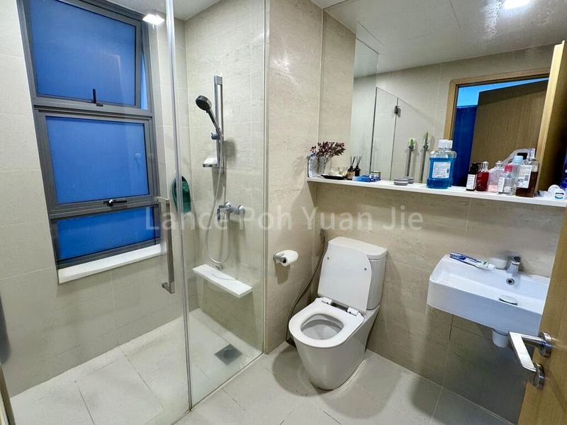 2 Bed Condo for Sale in  H2O Residences - Image 7