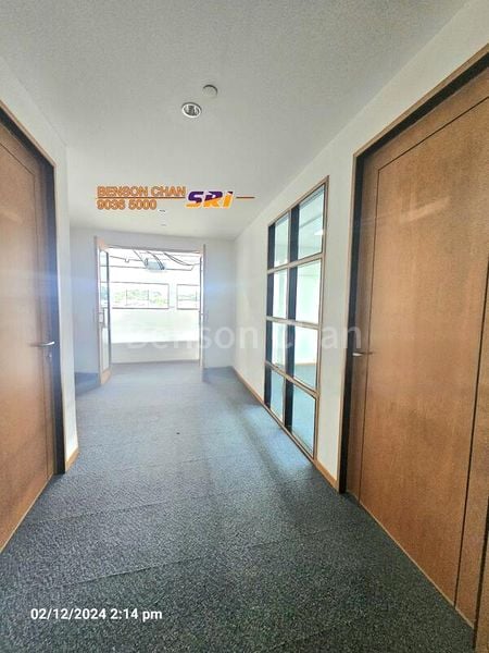 Warehouse for Rent: Tai Seng MRT, own toilet, Dual entrance. - Image 5