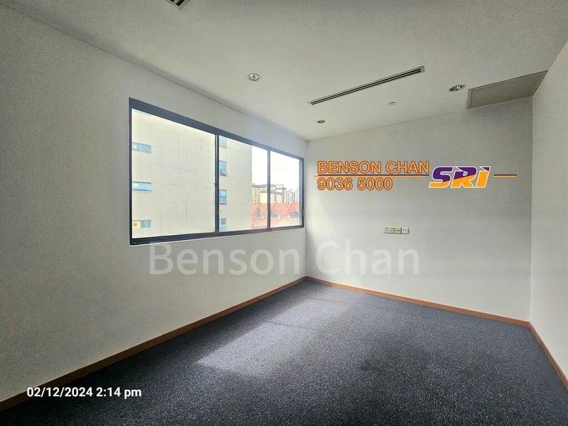 Warehouse for Rent: Tai Seng MRT, own toilet, Dual entrance. - Image 6