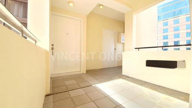 3 Bed Condo for Rent in  Parkway View - Image 13