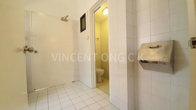 3 Bed Condo for Rent in  Parkway View - Image 12