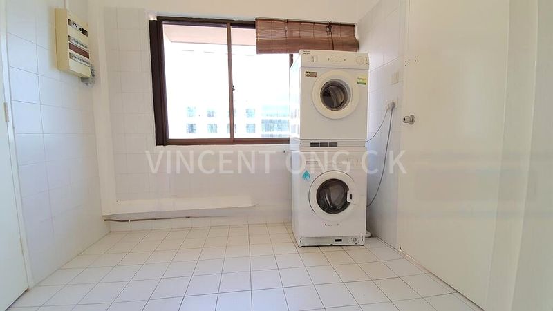 3 Bed Condo for Rent in  Parkway View - Image 11