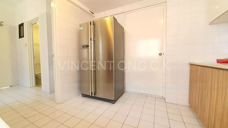 3 Bed Condo for Rent in  Parkway View - Image 1