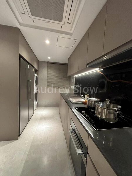 5 Bed Condo for Sale in  Grand Dunman - Image 4