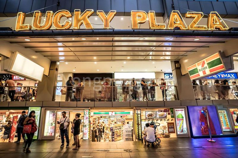 Shop / Shophouse for Rent: Lucky Plaza - Image 1
