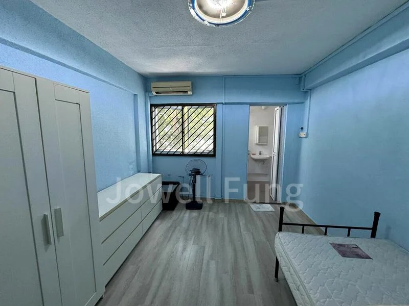 4 Room (4NG) HDB for Rent in  270 Tampines Street 21 - Image 2