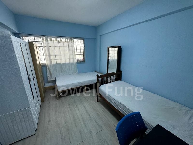 4 Room (4NG) HDB for Rent in  270 Tampines Street 21 - Image 1