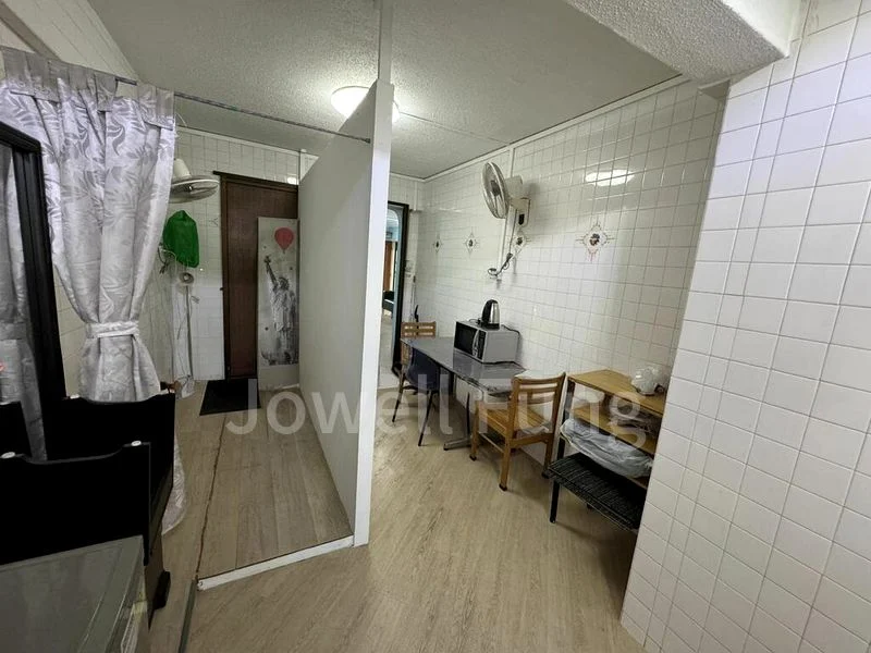4 Room (4NG) HDB for Rent in  270 Tampines Street 21 - Image 4