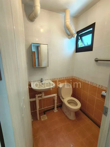 Master Room (HDB) for Rent in  524 Ang Mo Kio Avenue 5 - Image 2