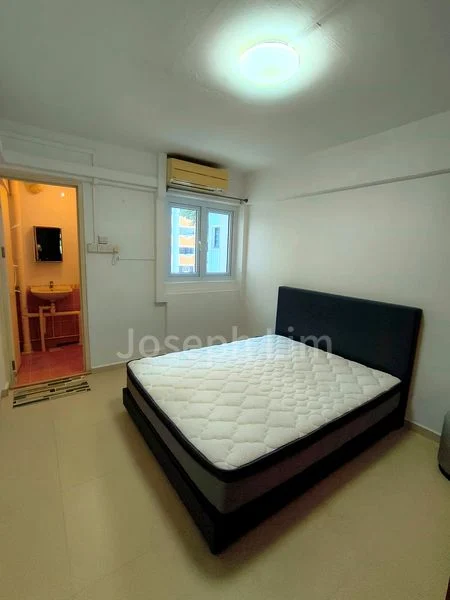Master Room (HDB) for Rent in  524 Ang Mo Kio Avenue 5 - Image 1