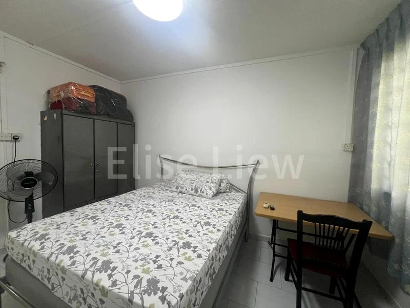 Room (HDB) for Rent in  163 Simei Road - Image 1