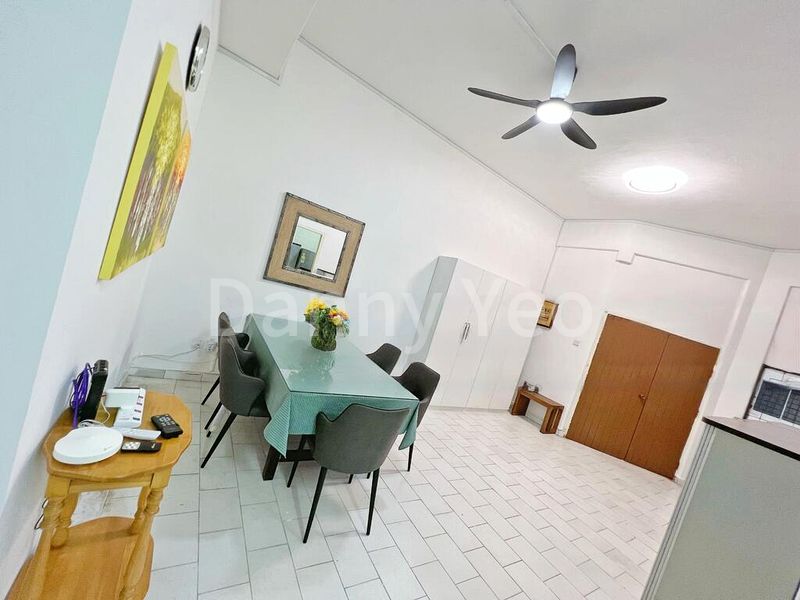 Master Room (Condo) for Rent in Sing Lian Building - Image 7