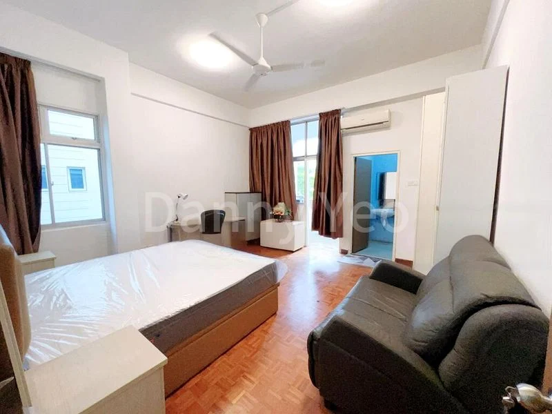 Master Room (Condo) for Rent in Sing Lian Building - Image 1
