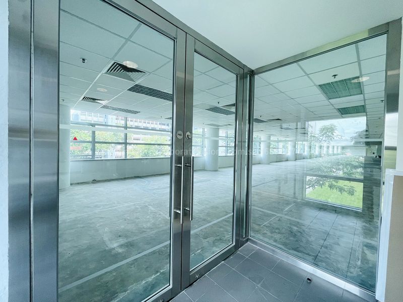 Office for Rent in  Sennett Estate - Image 2