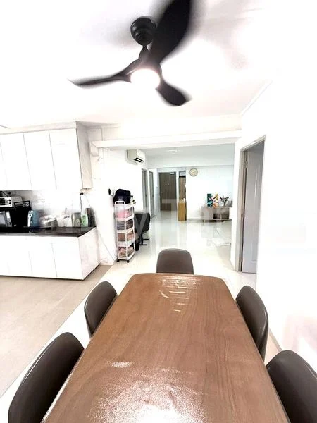 4 Room (4A) HDB for Rent in  432 Hougang Avenue 6 - Image 6