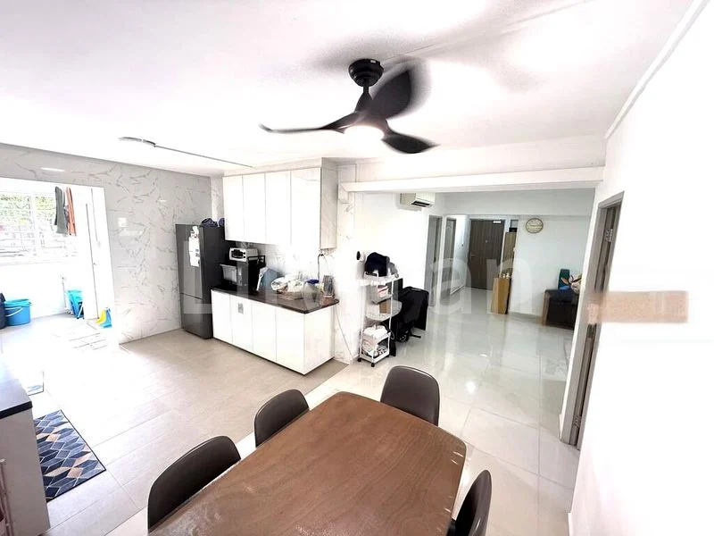 4 Room (4A) HDB for Rent in  432 Hougang Avenue 6 - Image 5