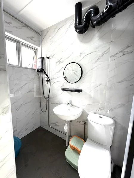 4 Room (4A) HDB for Rent in  432 Hougang Avenue 6 - Image 11