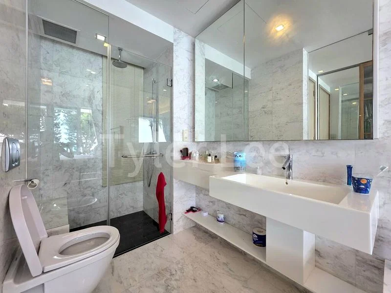 3 Bed Condo for Sale in  The Azure - Image 9